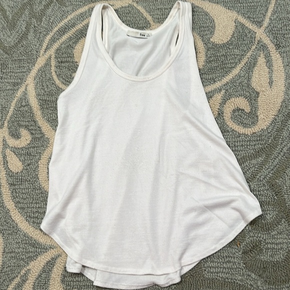 5 Wilfred Free Vonnahme Tanks - Picture 6 of 10